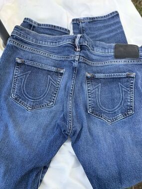 True Religion LIV Jeans Size 28 Low Rise Relaxed Skinny Medium Wash